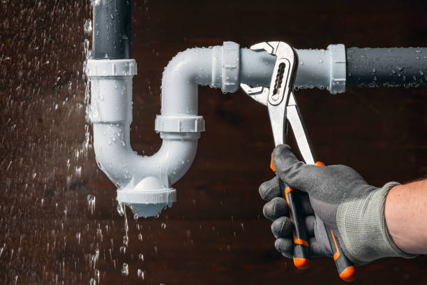 Professional Leak Detection technician working in Grabill, IN